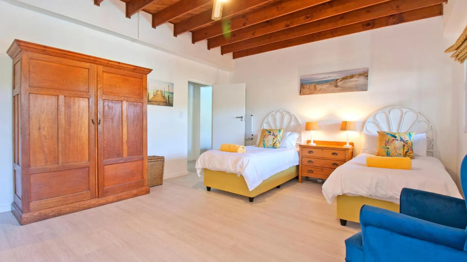 Atlantic Dream Beachfront Villa Scarborough