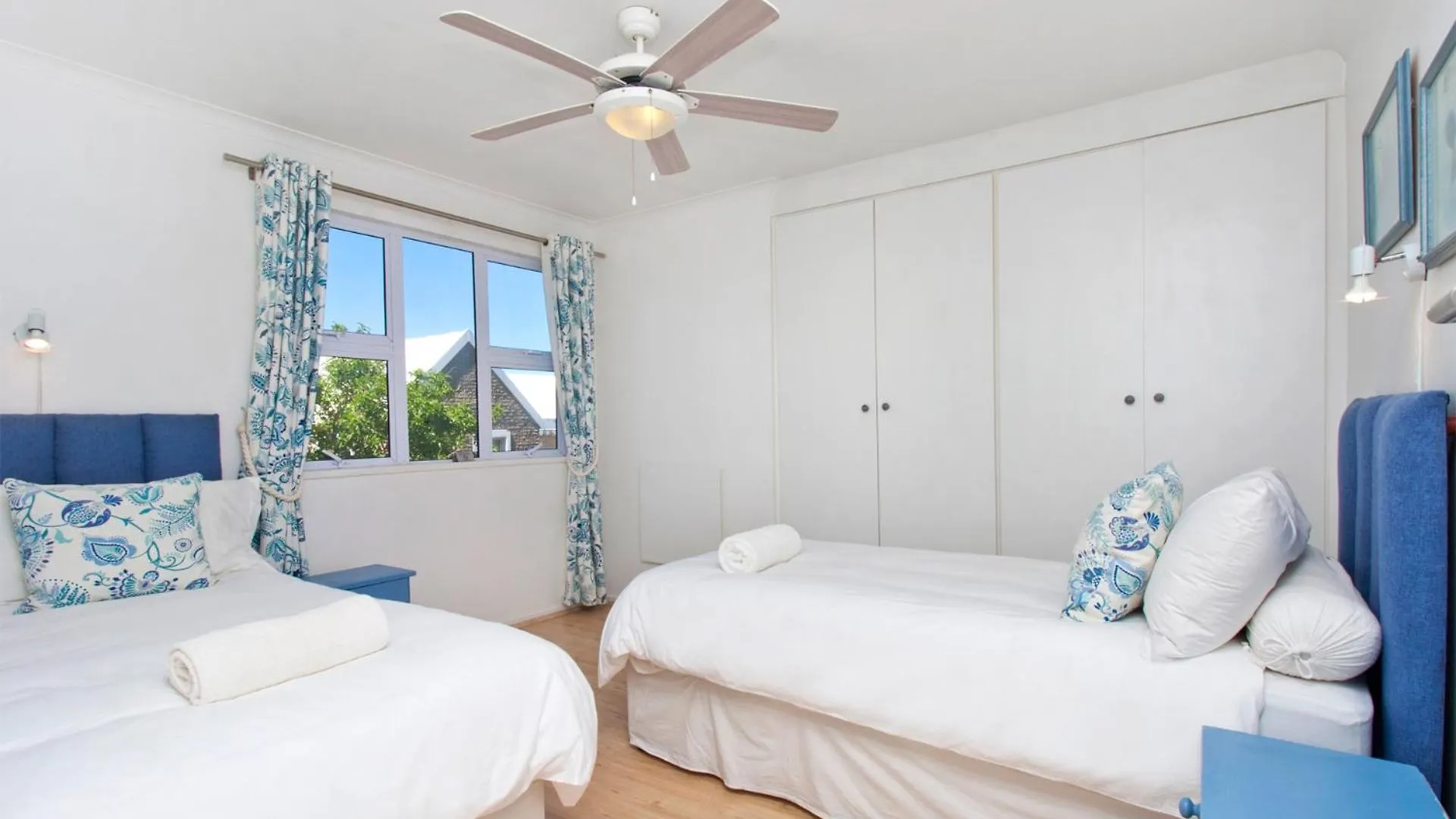 Atlantic Dream Beachfront Villa Scarborough