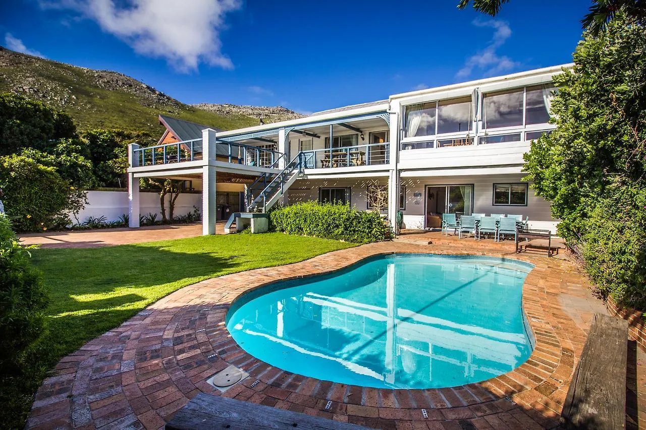 Atlantic Dream Beachfront Villa Scarborough