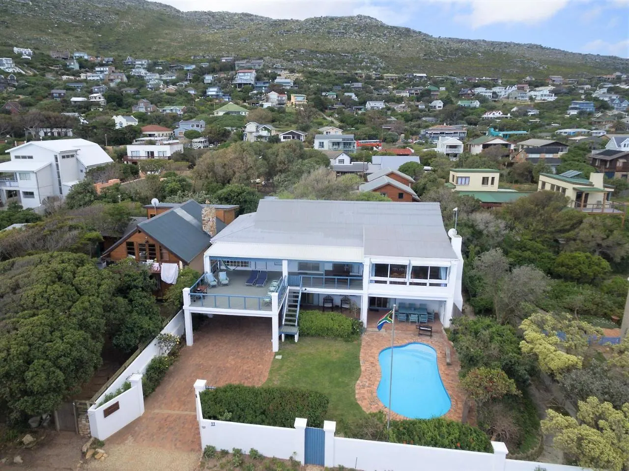 Atlantic Dream Beachfront Villa Scarborough